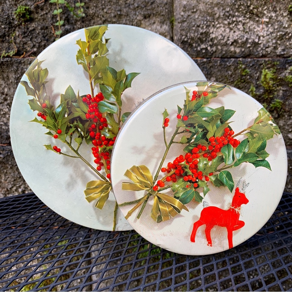 Vintage MCM Xmas Cookie Candy Round Metal Tin Red Flocked Reindeer Holly 60s 70s